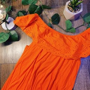 4 FOR $25⭐️ 
Playful Hearts off shoulder top lace